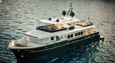 Trvr Mega Yacht