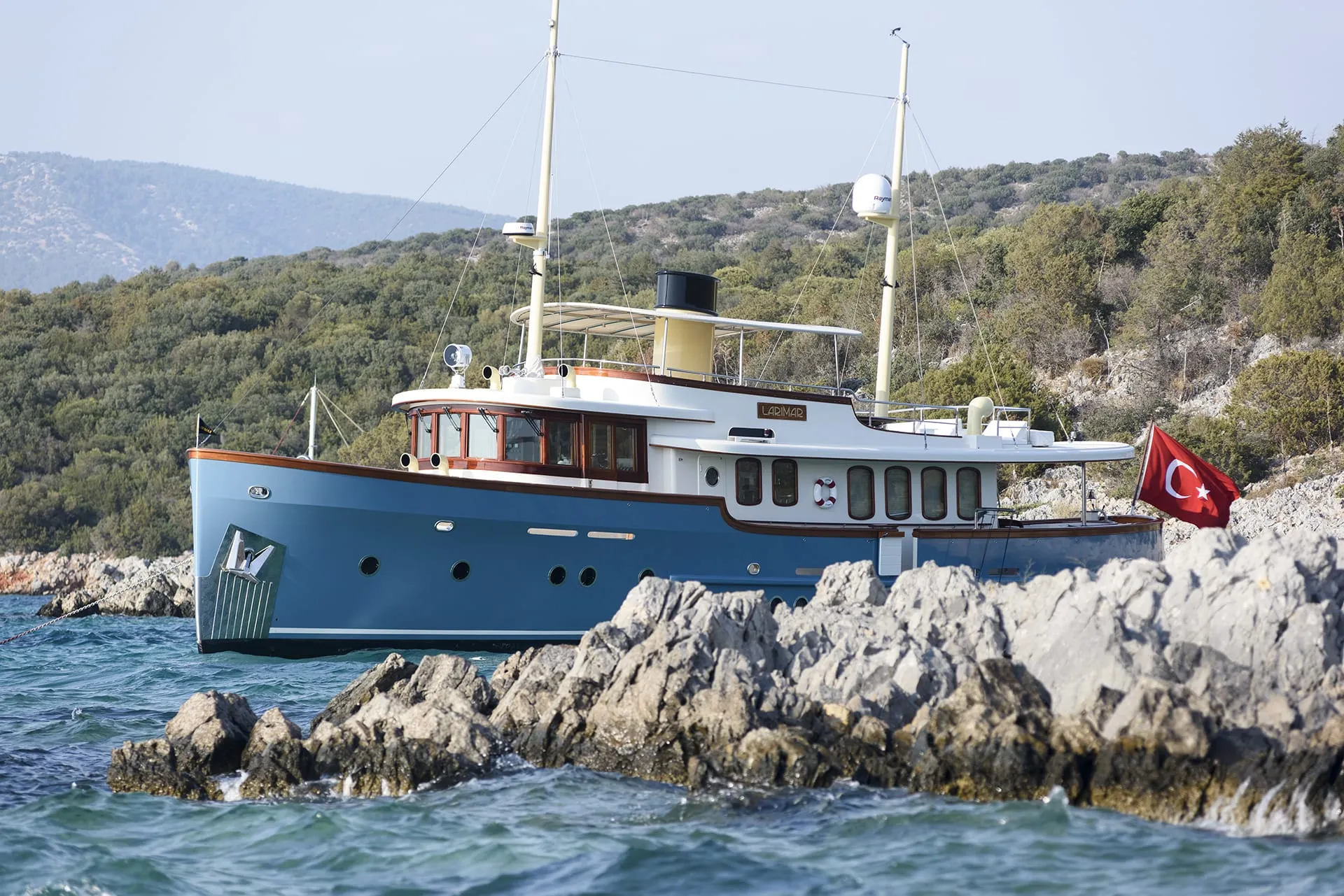 Which Bosphorus Cruise Tour in Istanbul Fits Your Trip Best?