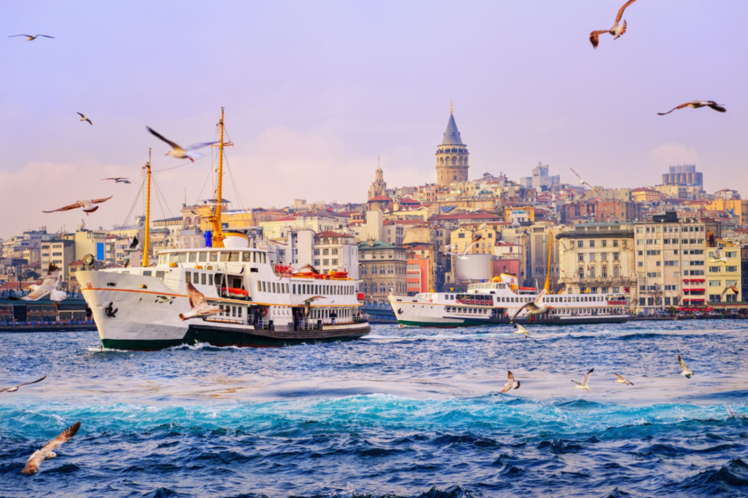 What to Know Before Booking Boat Rentals in Istanbul
