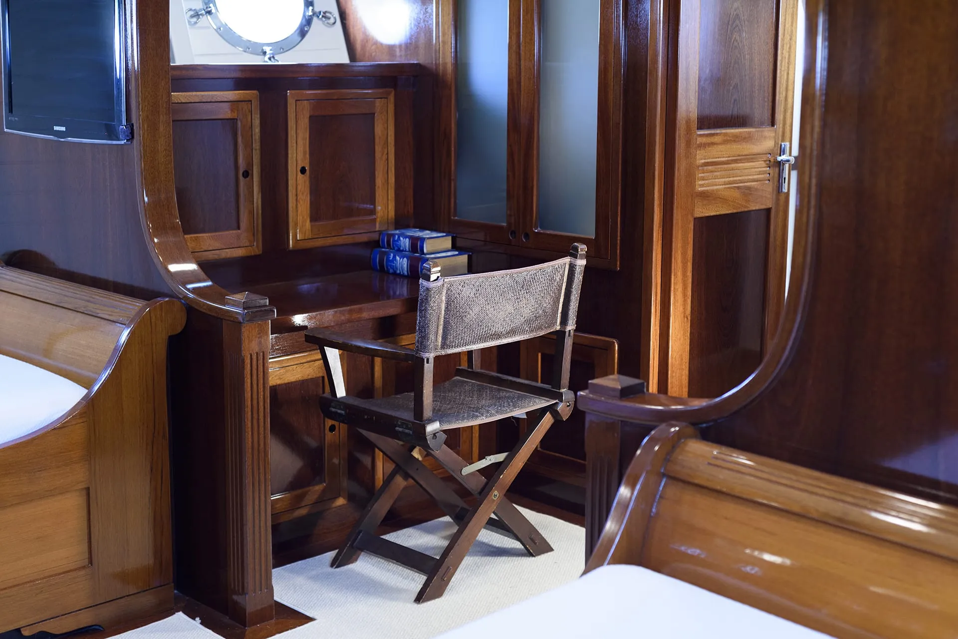 Bosphorus Dinner Cruise Menu: What to Expect