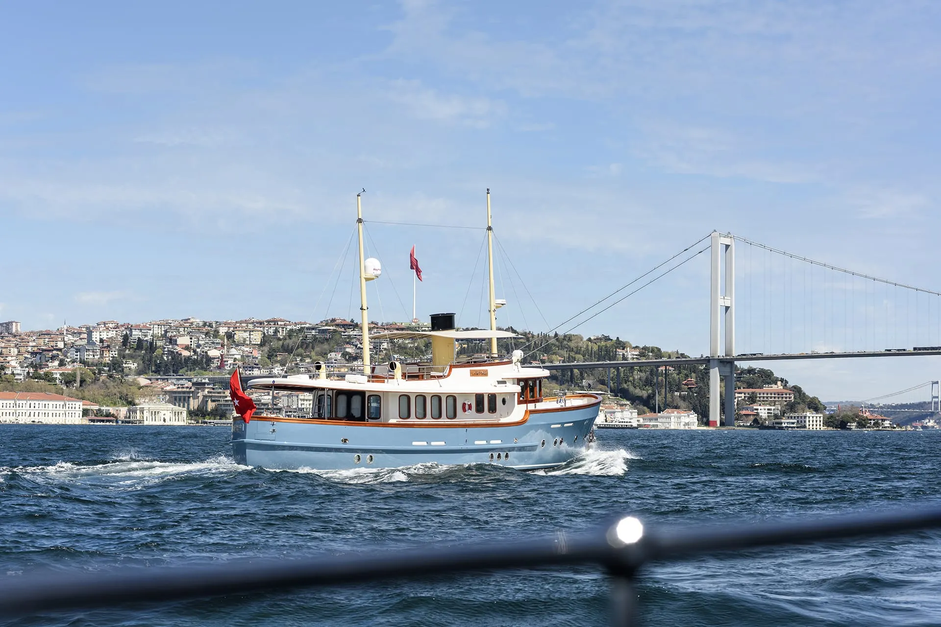 Yacht Tour Istanbul on the Bosphorus